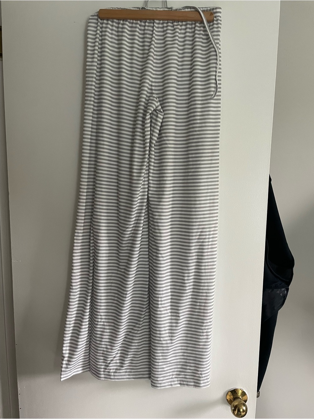 Wide Leg Women's Stripe Lounge Pants - Gray & White